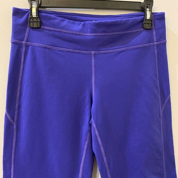 Athleta Capri Purple Yoga Pants Women Size L - Picture 3 of 8